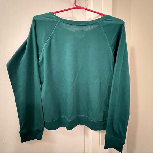 Jane and Bleecker Green Christmas Tree Shirt Size Small - Picture 3 of 6